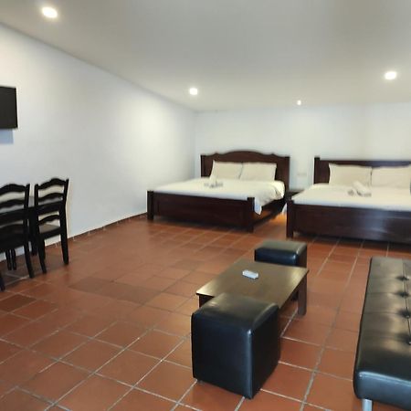 Armenian Suite Hotel George Town Eksteriør billede