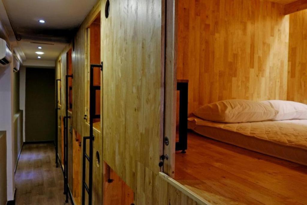 Armenian Suite Hotel George Town Eksteriør billede